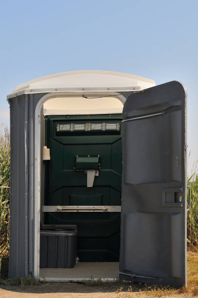 Best Portable toilet rental cost  in Eldon, MO